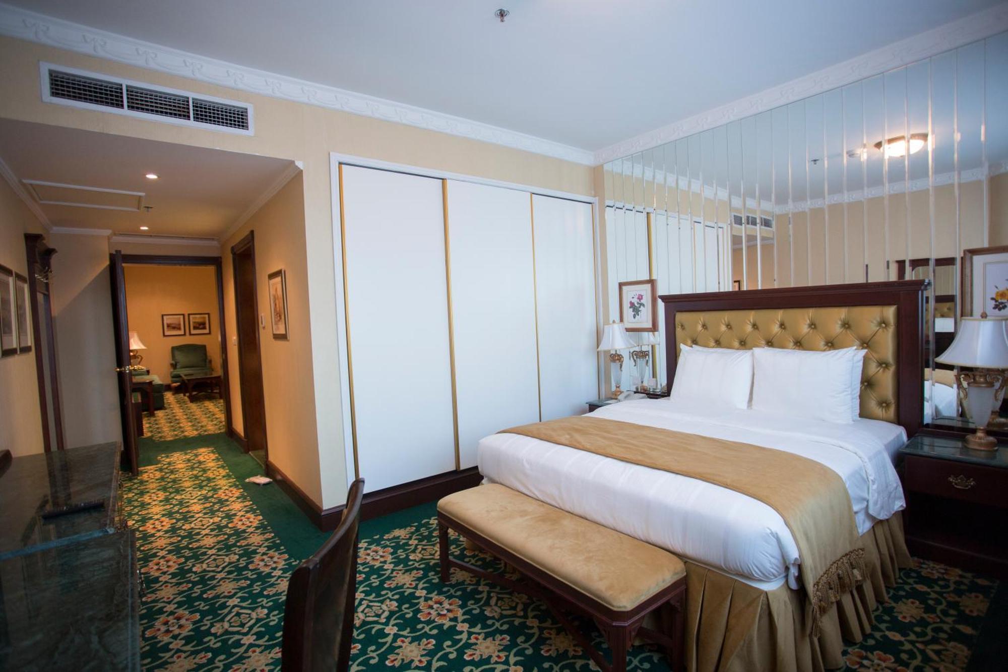 Habitat All Suites, Al Khobar Exterior foto A bedroom at the hotel